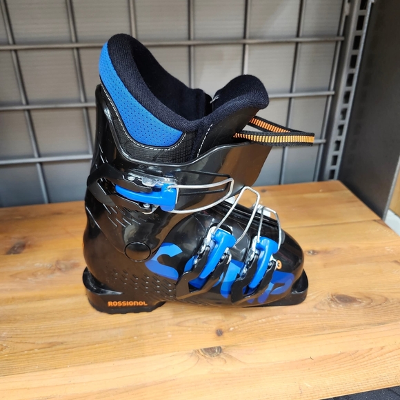 Kids 18.5 Rossignol Black and Blue Ski Boots - Picture 3 of 3